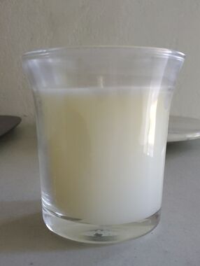 Fresh Start Candle 13 oz, clean burn cotton wick Celebrating Home retired